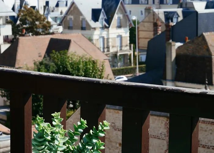 L'exclusif De - Ultra Centre, Balcon & Luxe Moderne Lägenhet Deauville