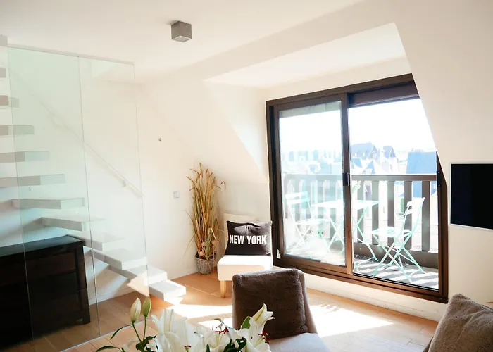 L'exclusif De - Ultra Centre, Balcon & Luxe Moderne Apartment *