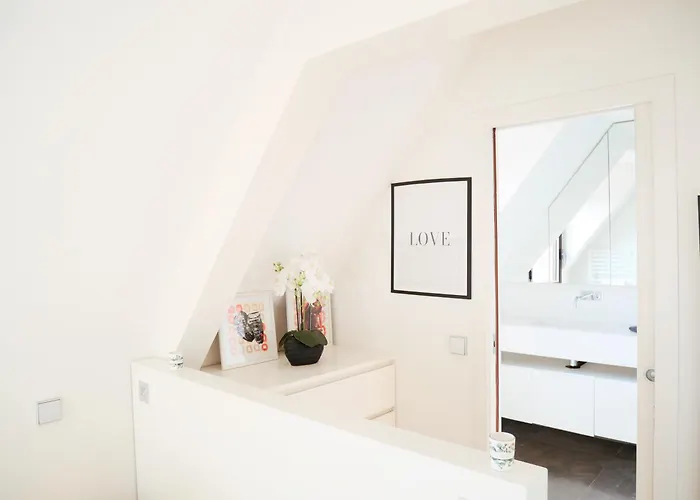 L'exclusif De - Ultra Centre, Balcon & Luxe Moderne Apartment *